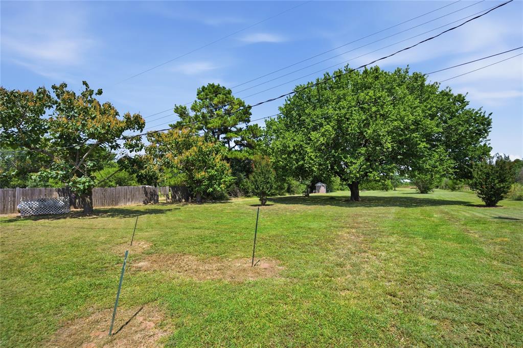 22683 Us Highway 77 Property Photo 32