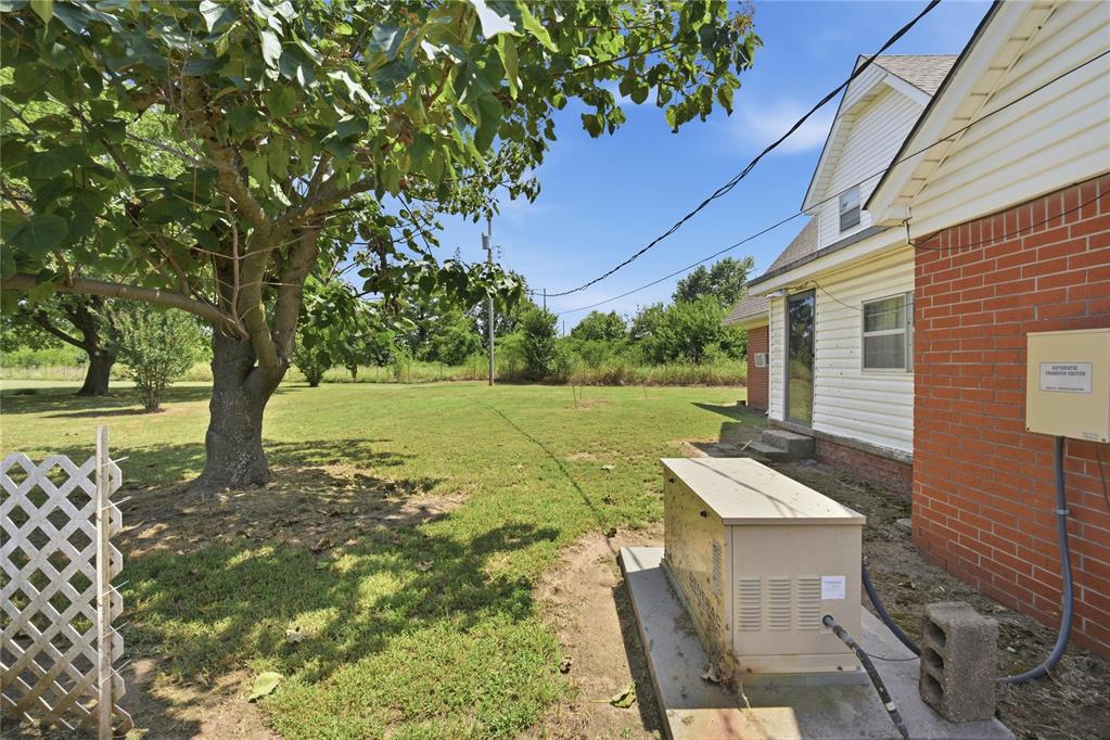 22683 Us Highway 77 Property Photo 33