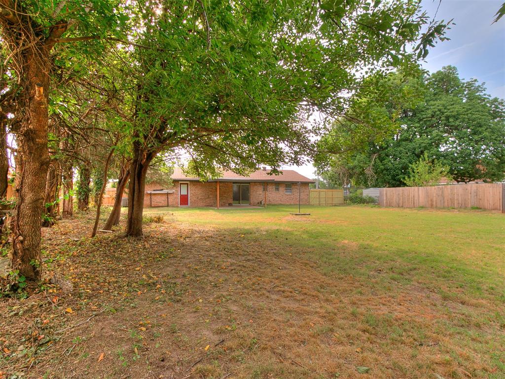 3705 N Donna Avenue Property Photo 9