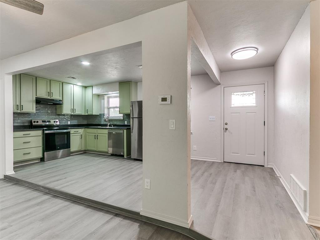 3705 N Donna Avenue Property Photo 11
