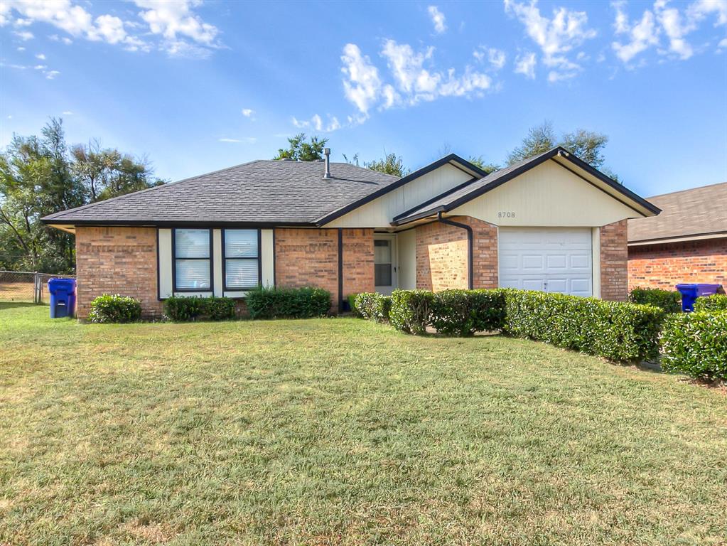 8708 E Parkridge Drive Property Photo 3