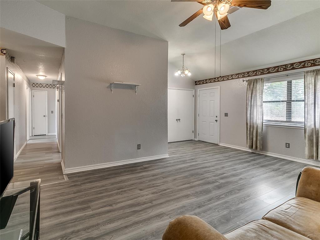 8708 E Parkridge Drive Property Photo 10