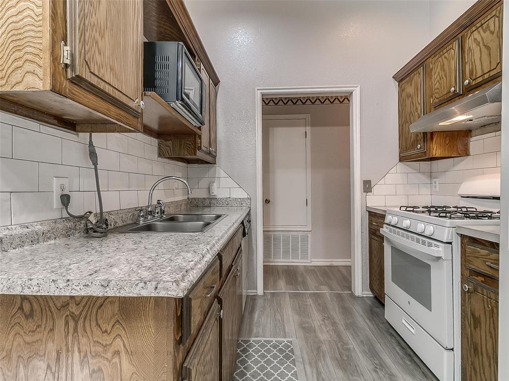 8708 E Parkridge Drive Property Photo 18