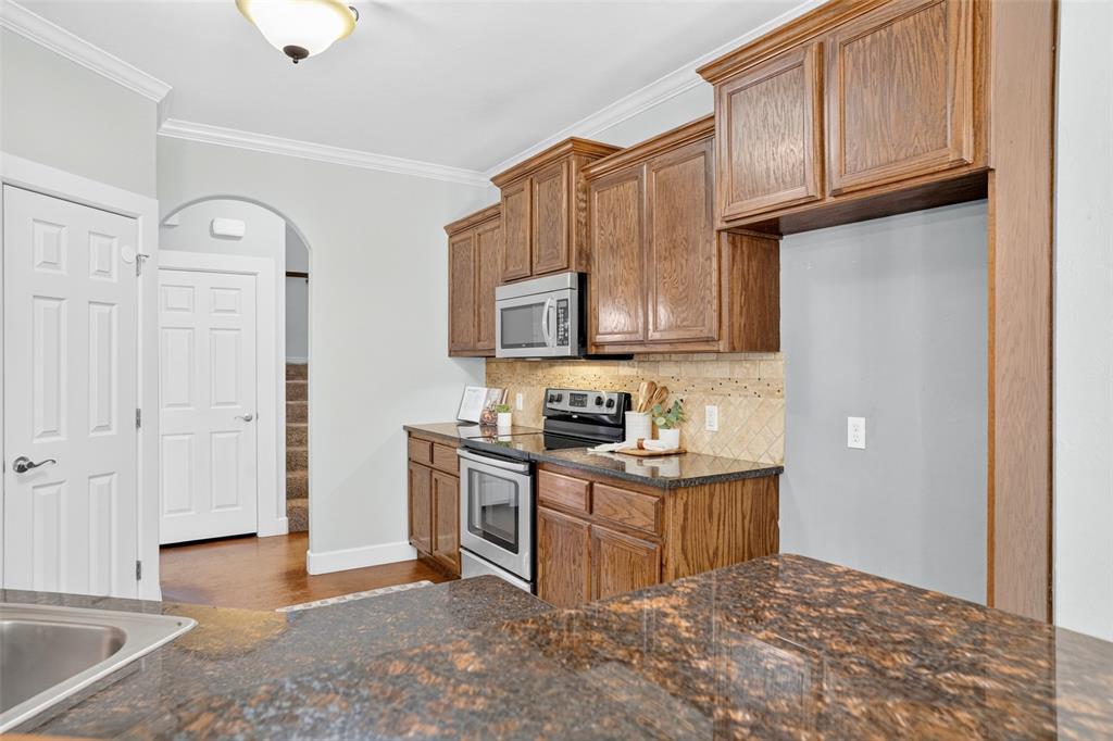 12374 Fairfield Road Property Photo 5