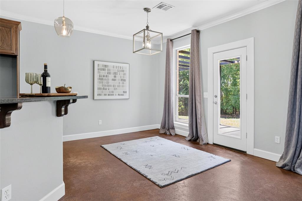12374 Fairfield Road Property Photo 6