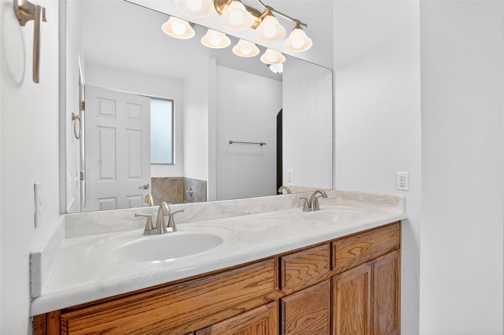 12374 Fairfield Road Property Photo 10