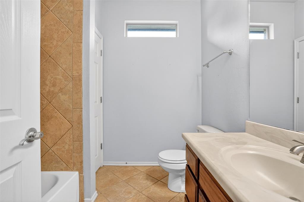 12374 Fairfield Road Property Photo 14