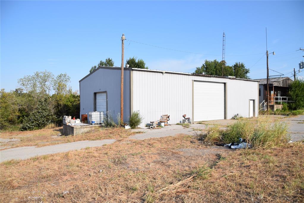 19096 N Us Highway 281 Highway Property Photo 2