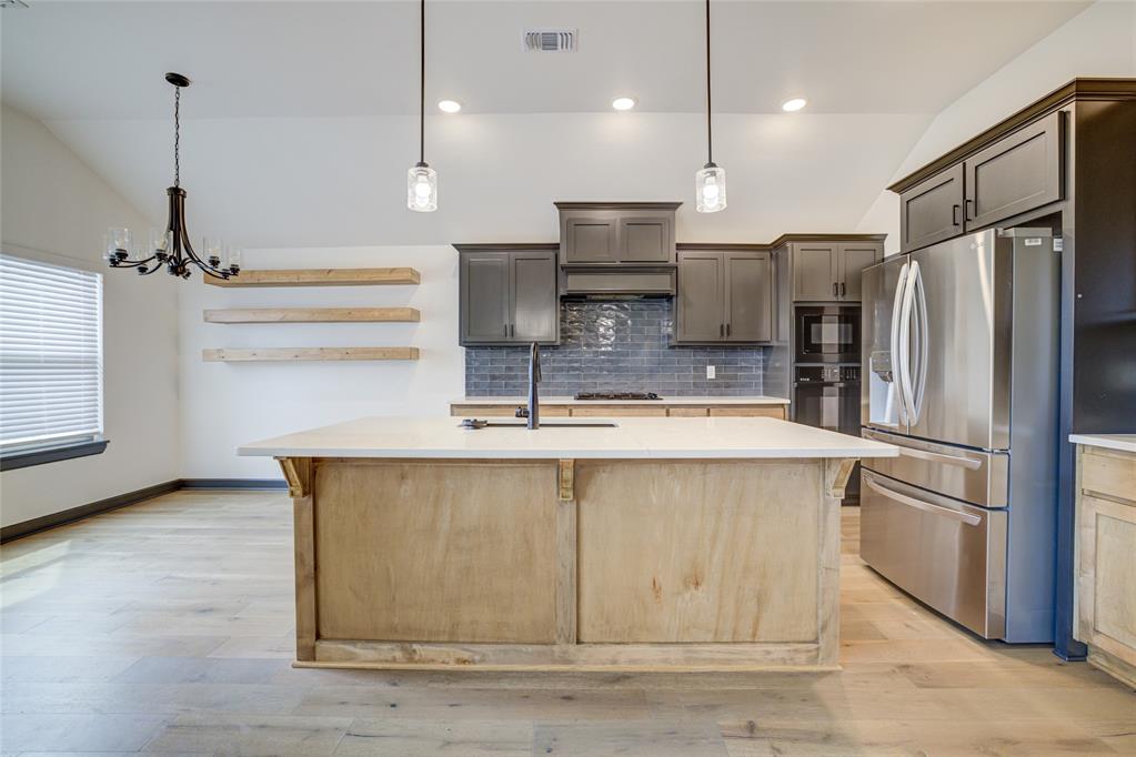 3911 Black Mesa Road Property Photo 8