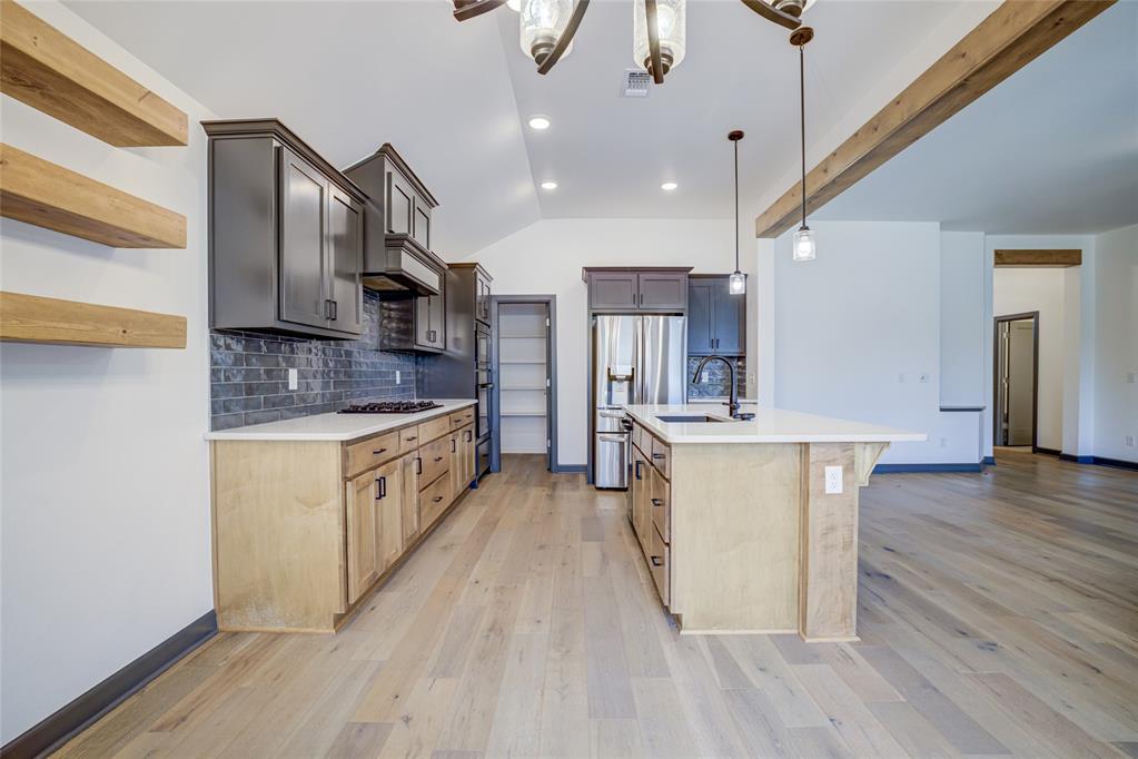 3911 Black Mesa Road Property Photo 10