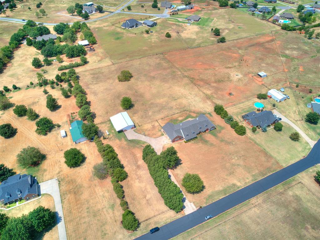 5401 Castle Ridge Drive Property Photo 19