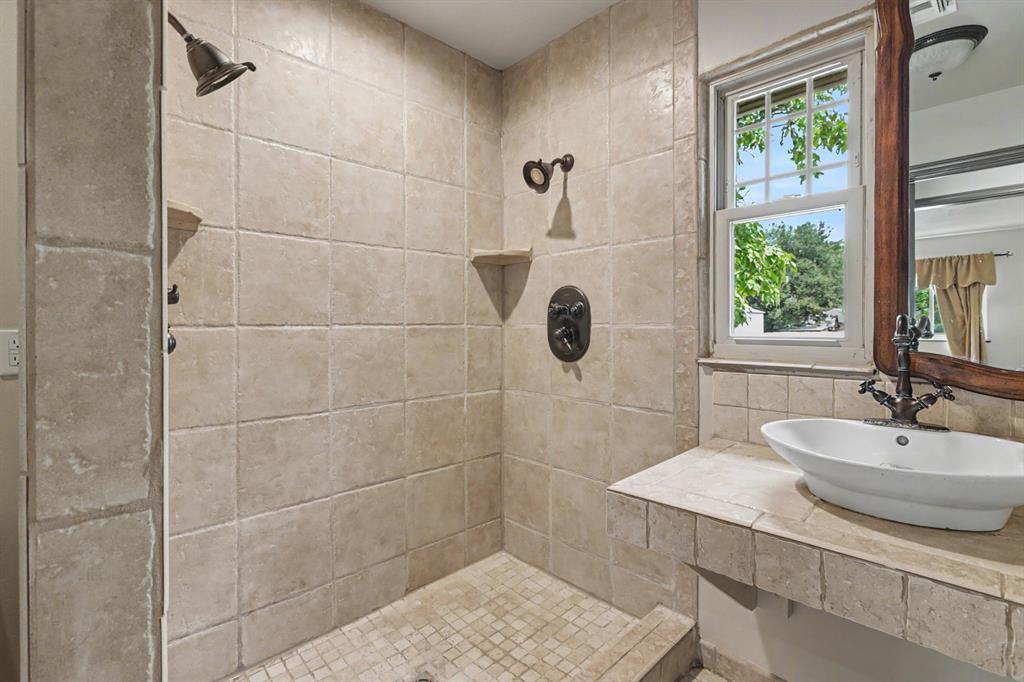 6719 Nw 10th Street Property Photo 9