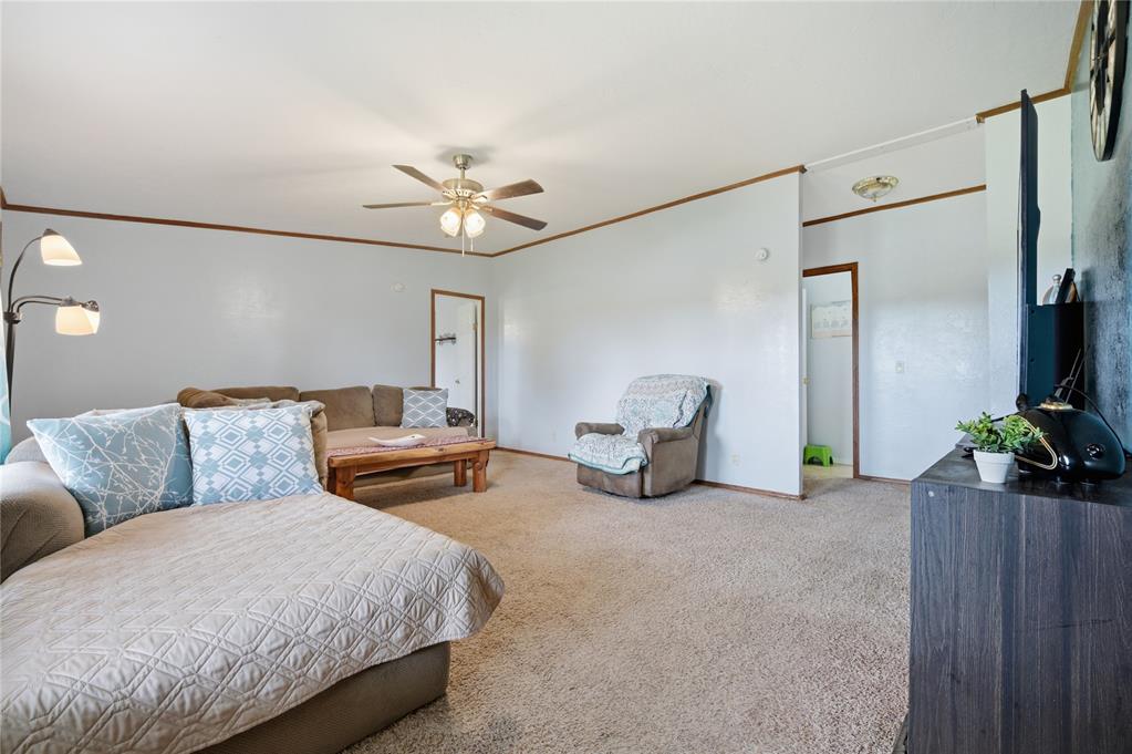 3780 E Seward Road Property Photo 8