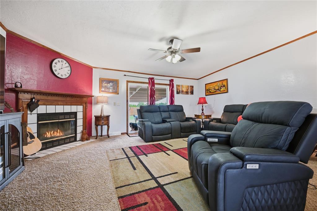 3780 E Seward Road Property Photo 9