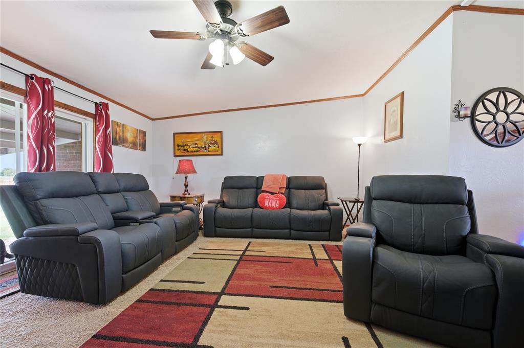 3780 E Seward Road Property Photo 11