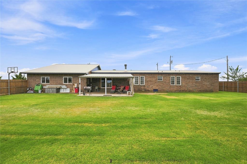 3780 E Seward Road Property Photo 29