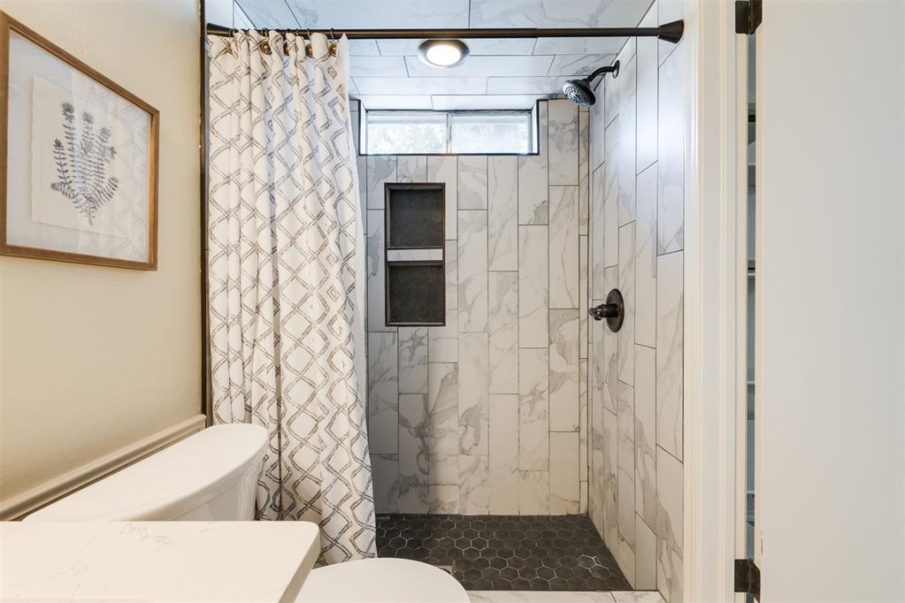1709 Thunderbird Boulevard Property Photo 34