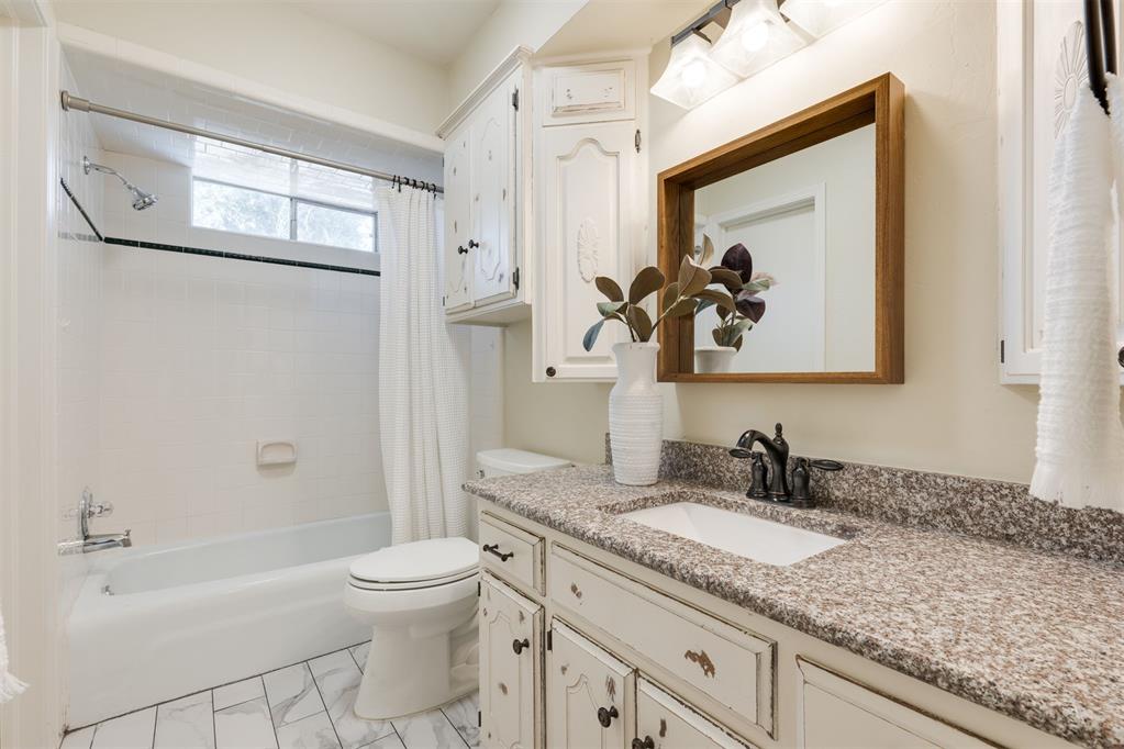 1709 Thunderbird Boulevard Property Photo 40