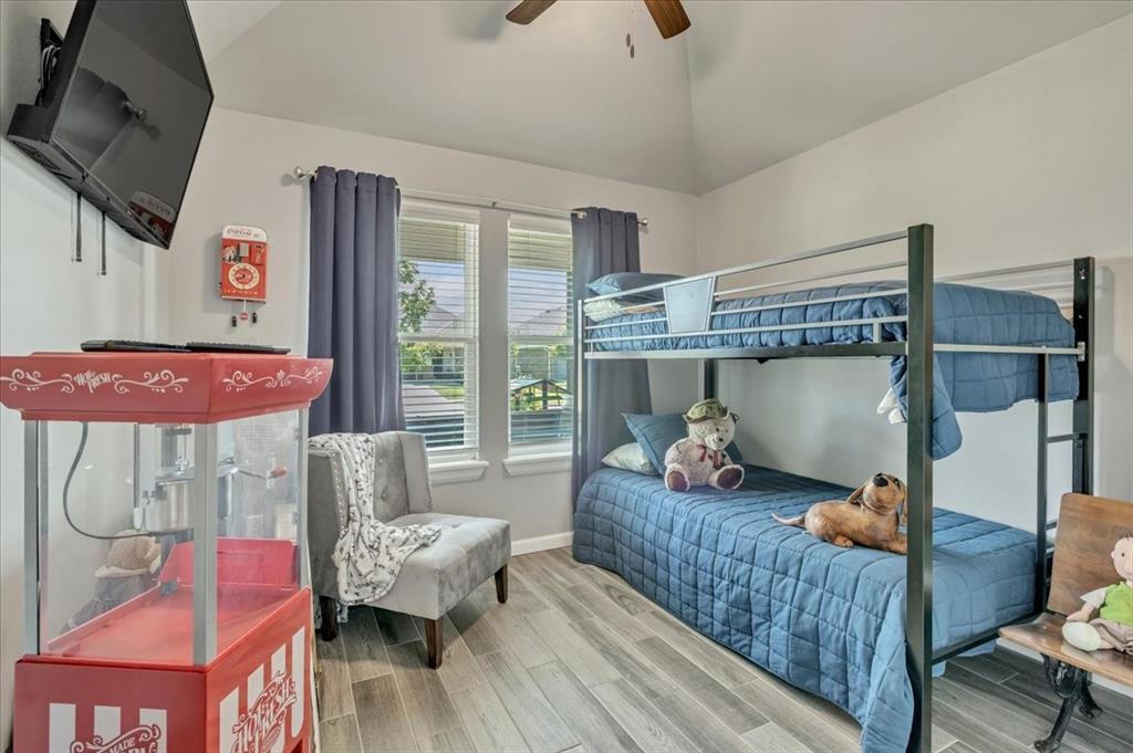 105 Carat Drive Property Photo 21