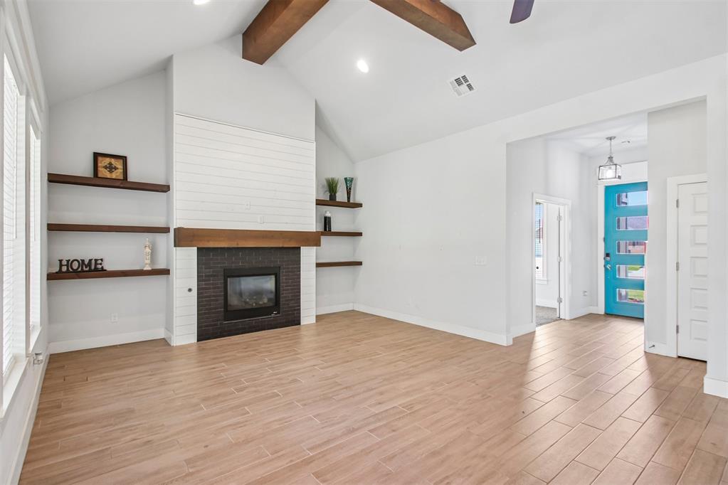 1302 Pebble Pond Drive Property Photo