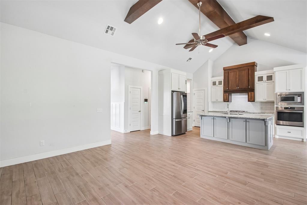 1302 Pebble Pond Drive Property Photo 7