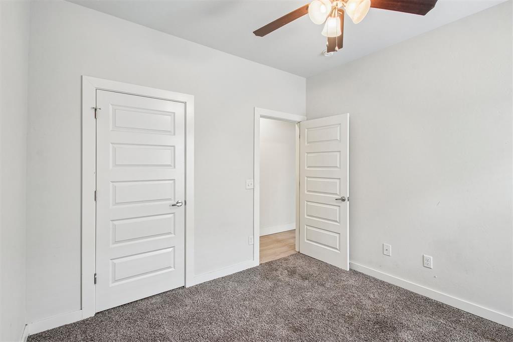 1302 Pebble Pond Drive Property Photo 16