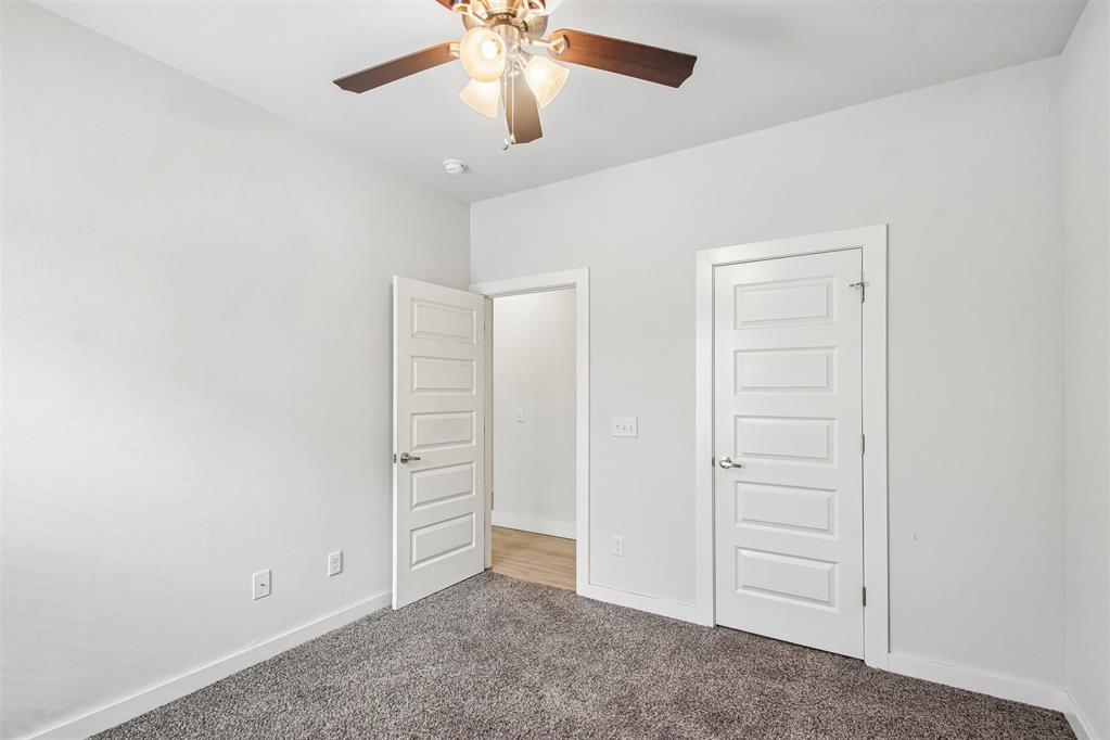 1302 Pebble Pond Drive Property Photo 18
