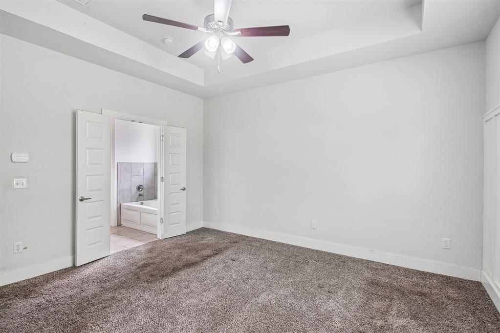 1302 Pebble Pond Drive Property Photo 19