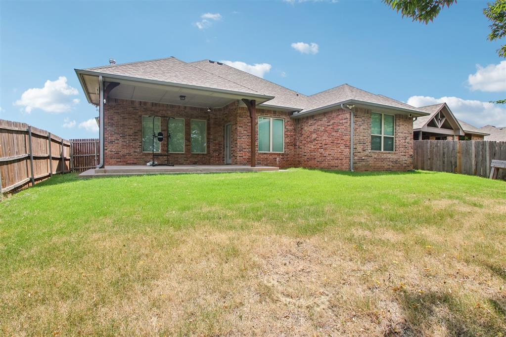 1302 Pebble Pond Drive Property Photo 26