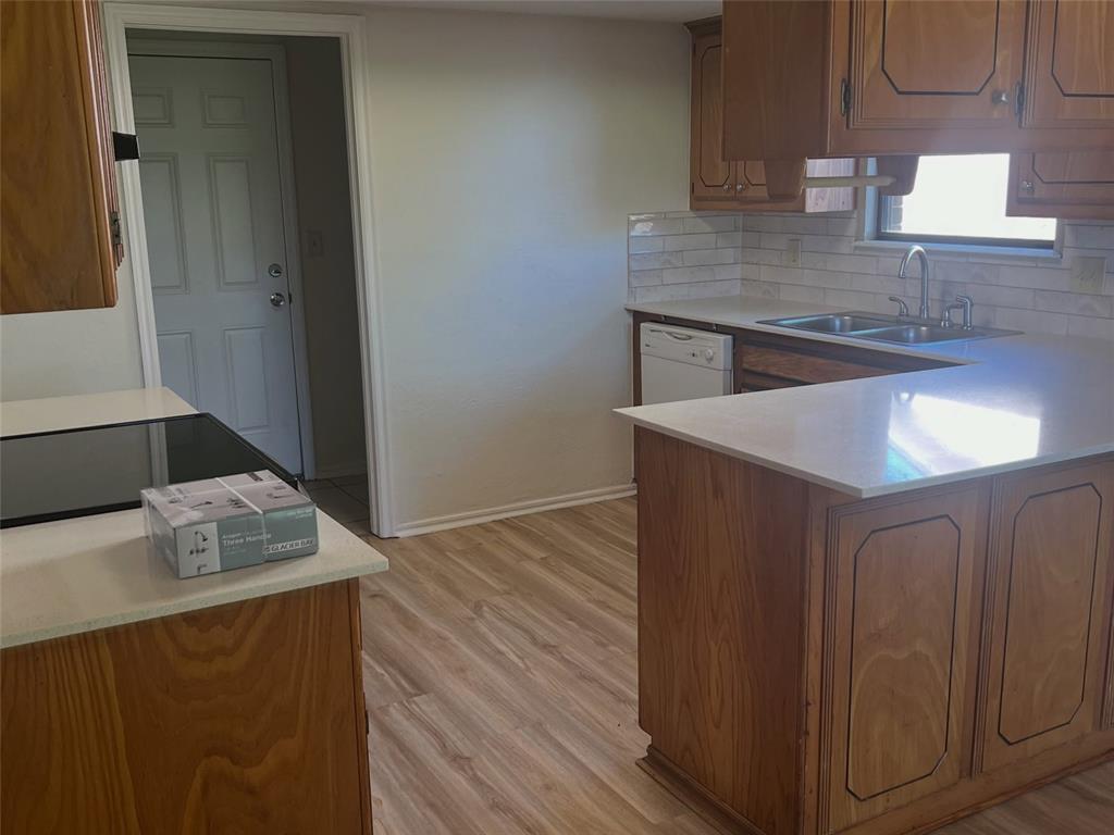 2123 Teresa Drive Property Photo 5