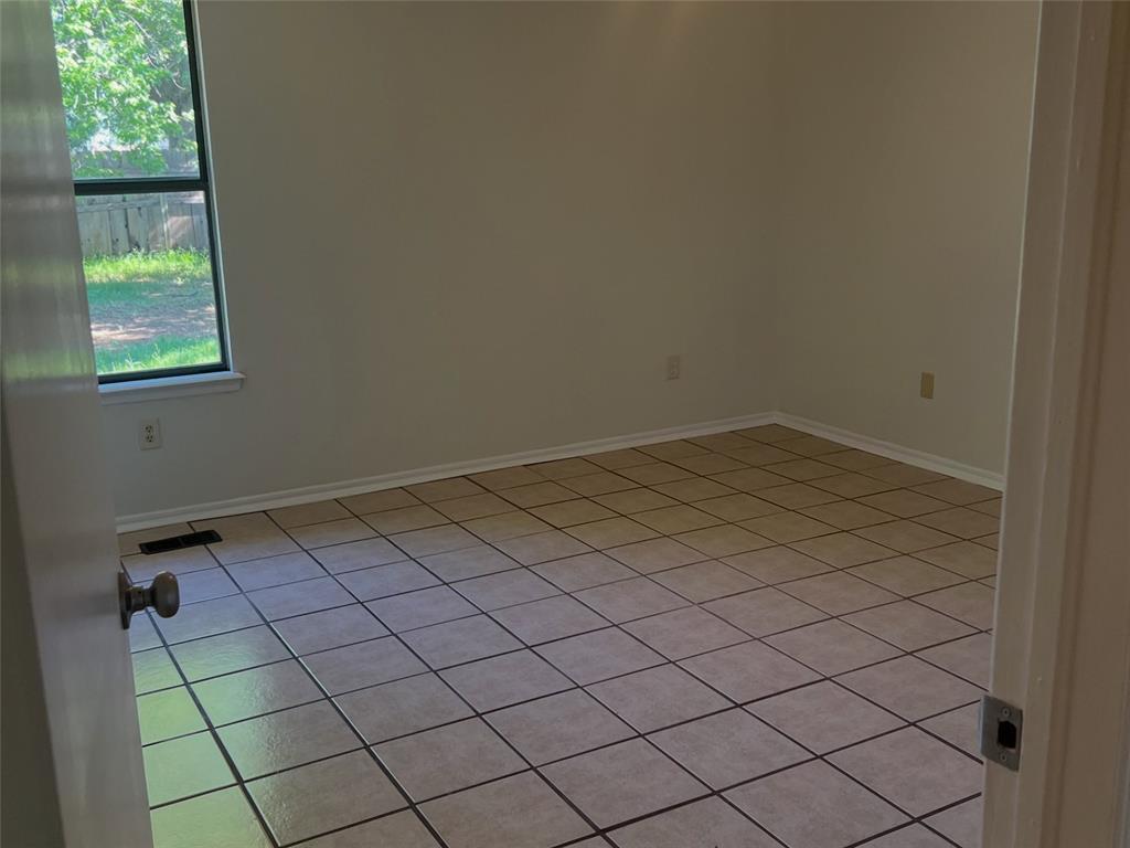 2123 Teresa Drive Property Photo 8