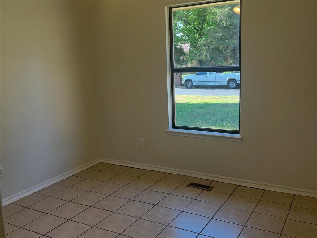 2123 Teresa Drive Property Photo 9