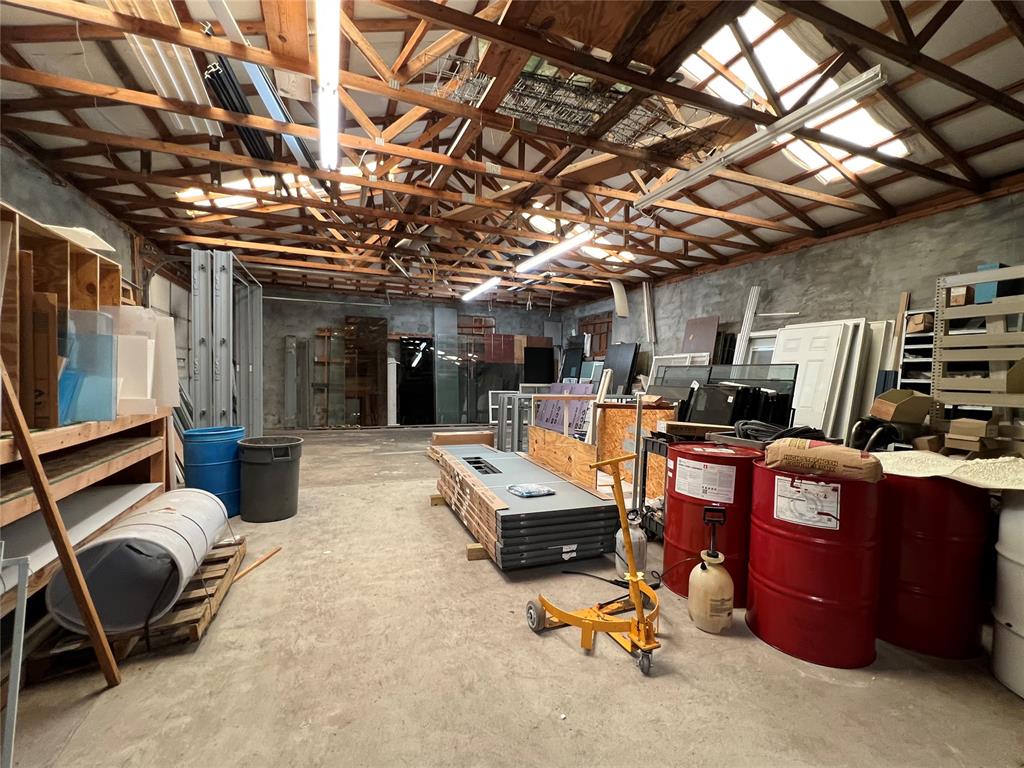212 W Main Street Property Photo 19