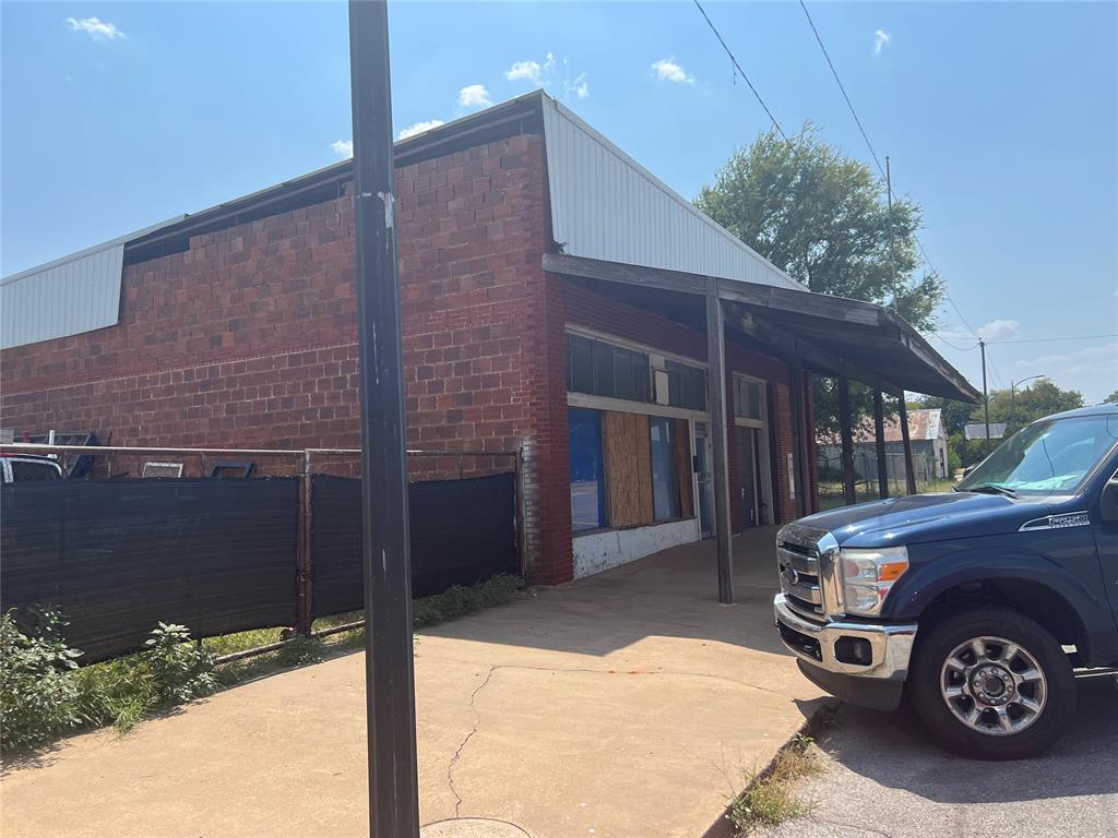 212 W Main Street Property Photo 50