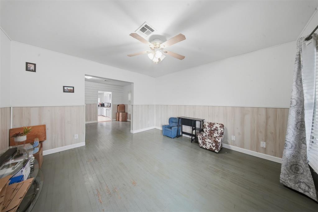 24 E Kirk Street Property Photo 6