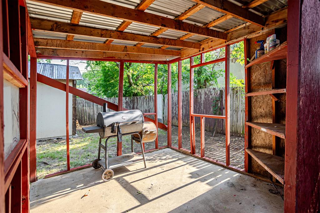 1310 E Parker Street Property Photo 29