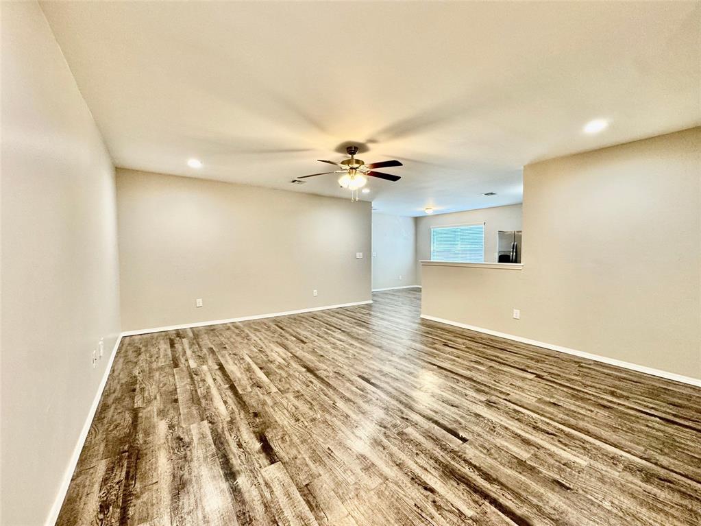 12113 Jude Way Property Photo 6