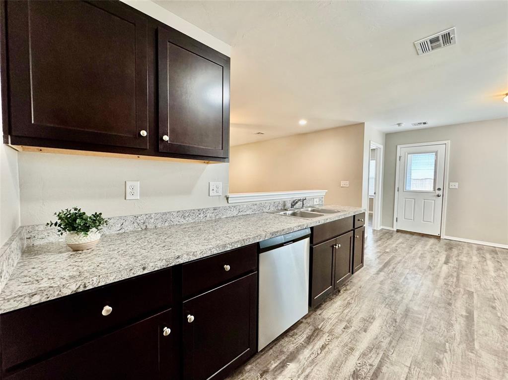12113 Jude Way Property Photo 15