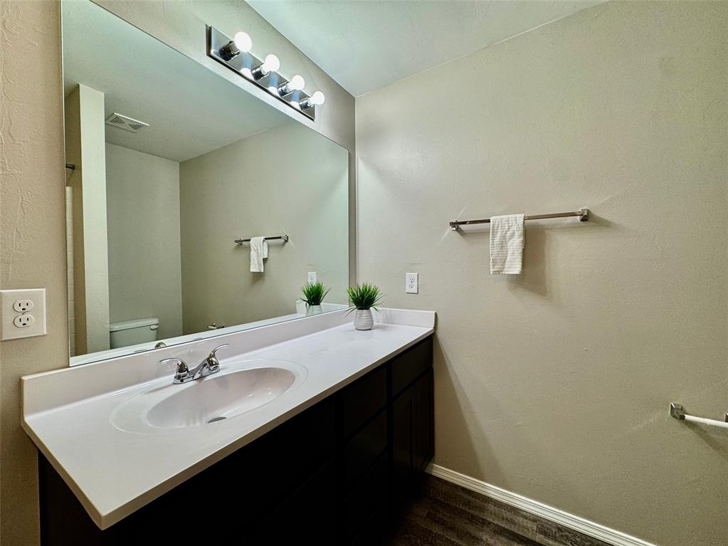 12113 Jude Way Property Photo 24