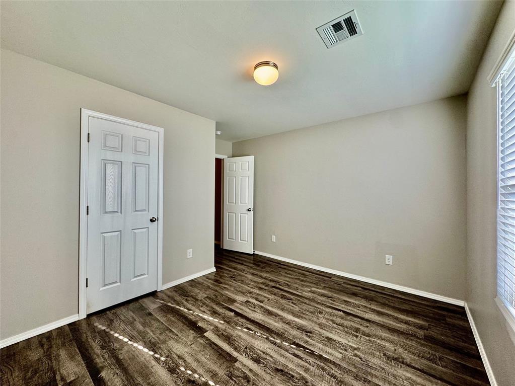 12113 Jude Way Property Photo 28