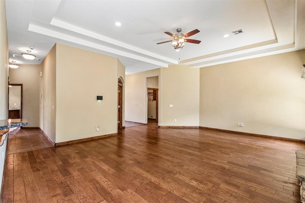 2150 Brook Drive Property Photo 8