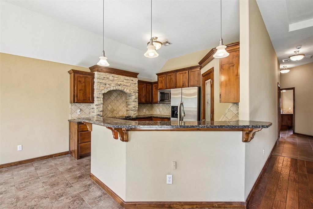 2150 Brook Drive Property Photo 10