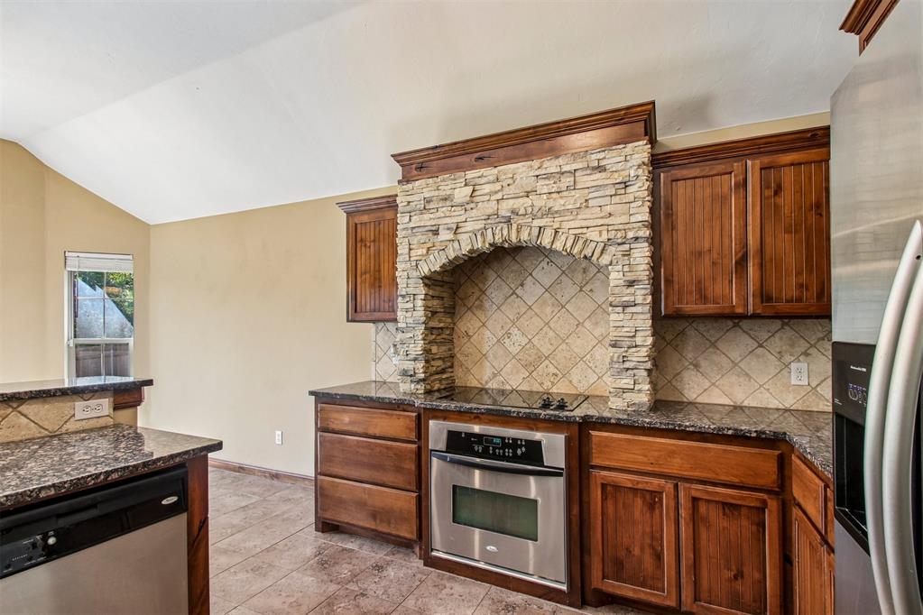 2150 Brook Drive Property Photo 11