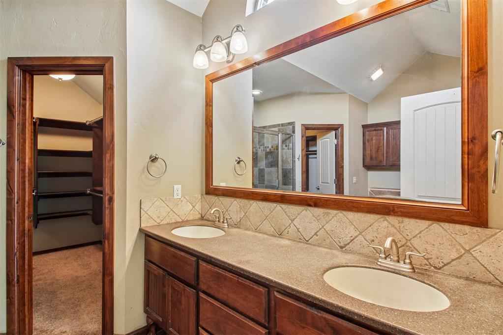 2150 Brook Drive Property Photo 21