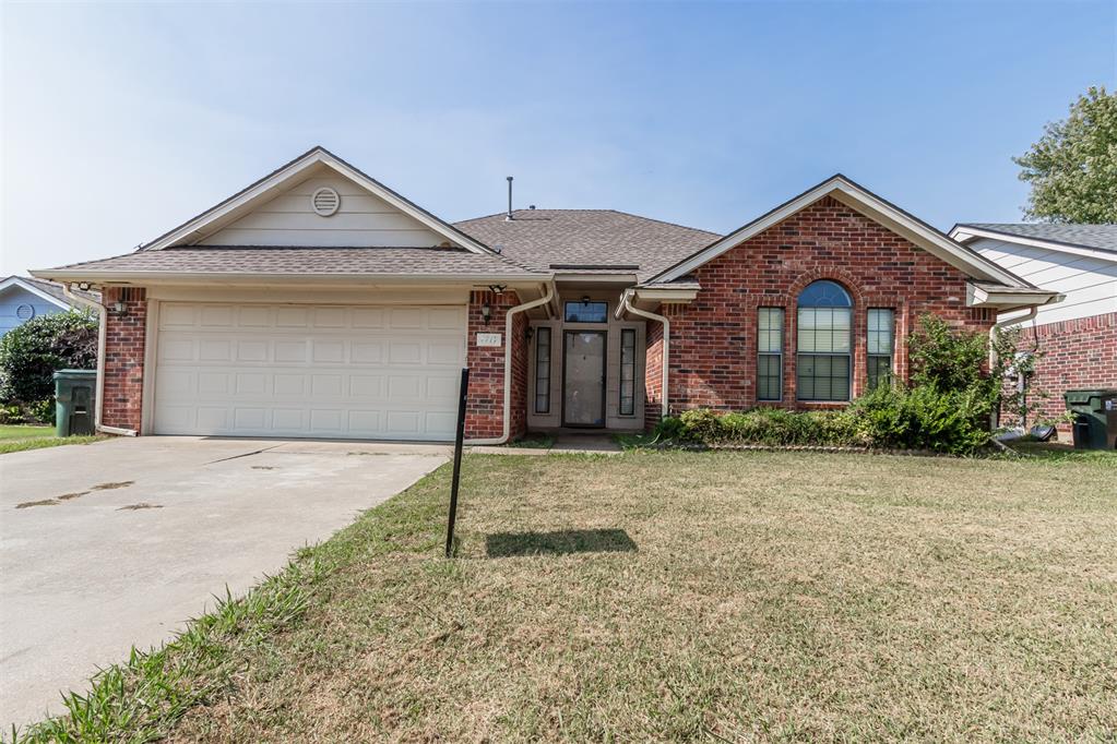 1717 Nw Jackson Drive Property Photo 1