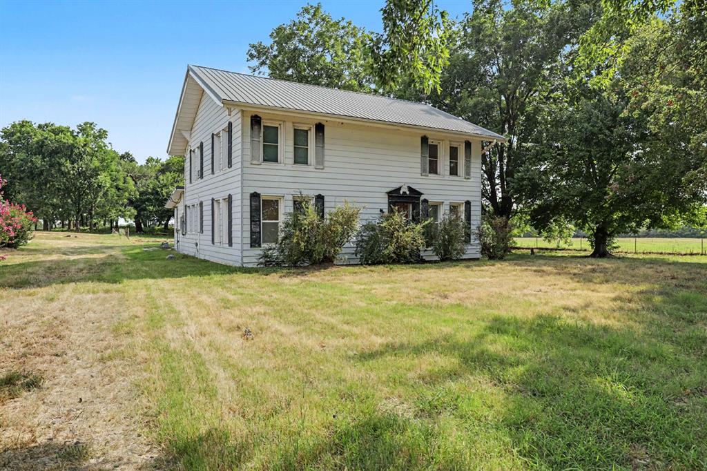 3103 W 116th Street Property Photo 5