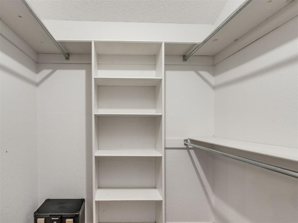 11805 Shroyer Drive Property Photo 18