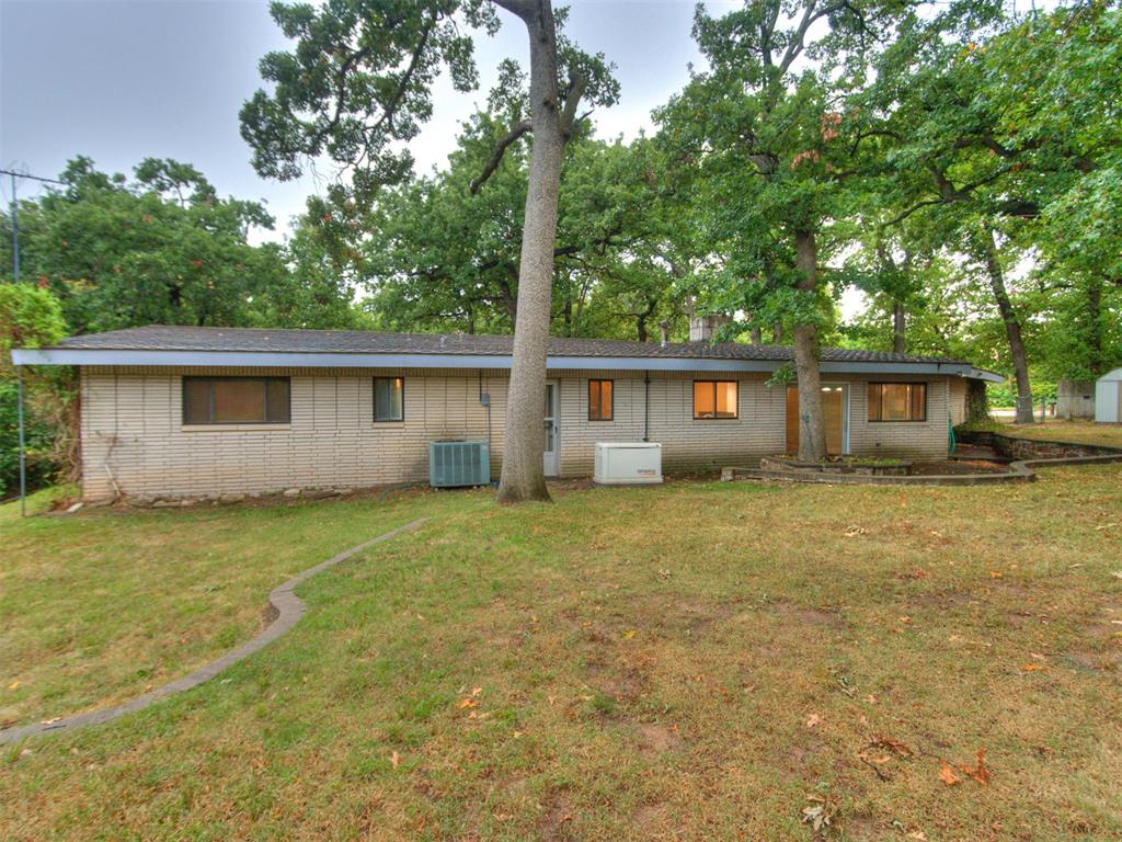 7509 W Fordson Drive Property Photo 6