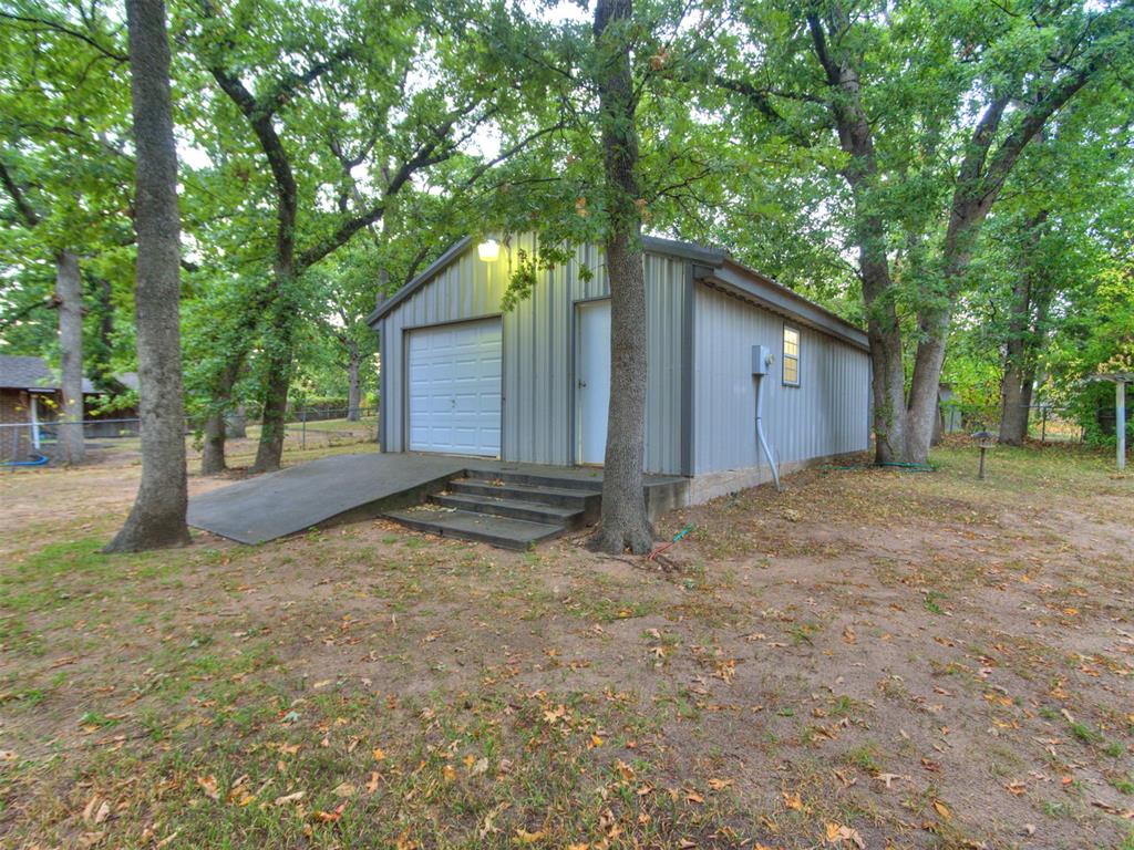 7509 W Fordson Drive Property Photo 8