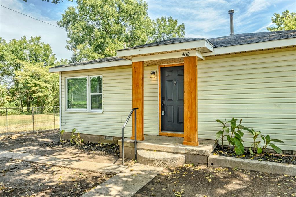 402 S Harrison Avenue Property Photo 1